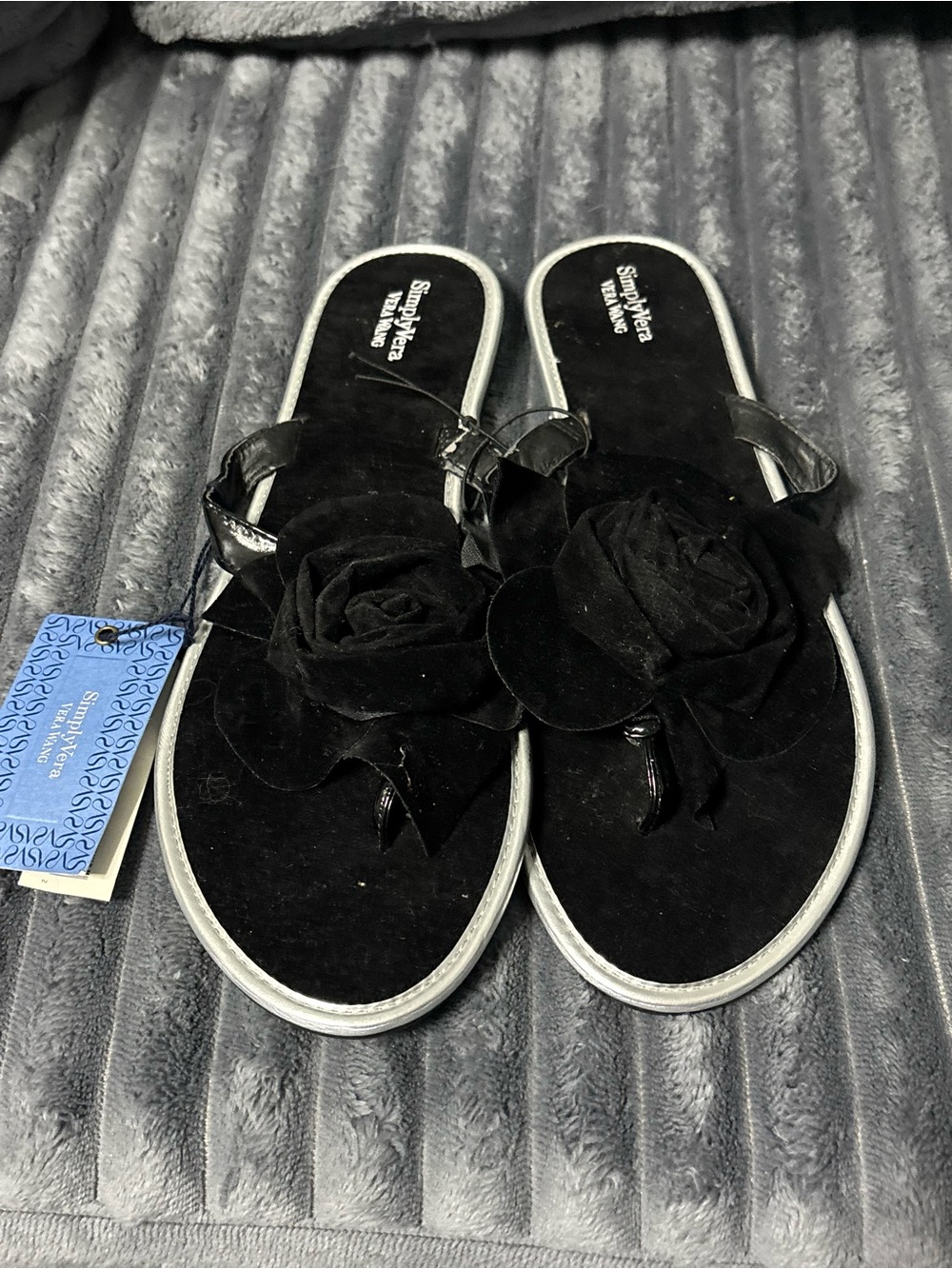 Simply Vera Vera Wang Black Velvet Floral Slide Sandals